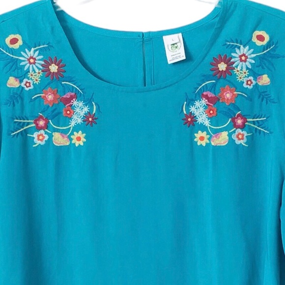 This & That Women’s Teal Floral Embroidered Shortsleeved Free-flowing Blouse - Picture 3 of 14
